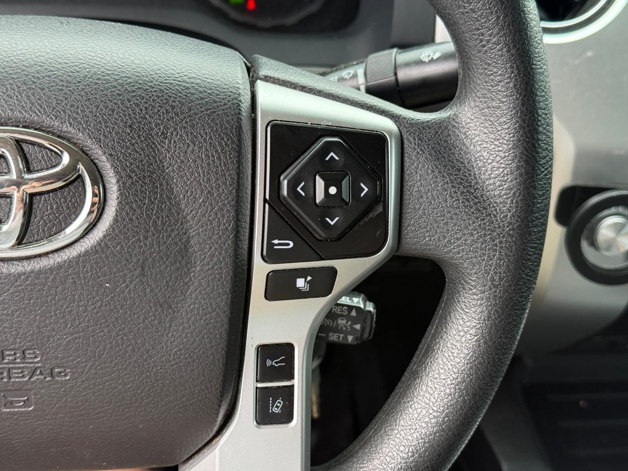 Toyota Tundra 2WD Vehicle Full-screen Gallery Image 18