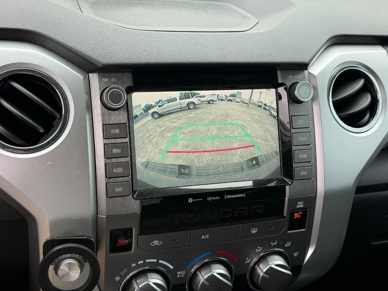 Toyota Tundra 2WD Vehicle Full-screen Gallery Image 20