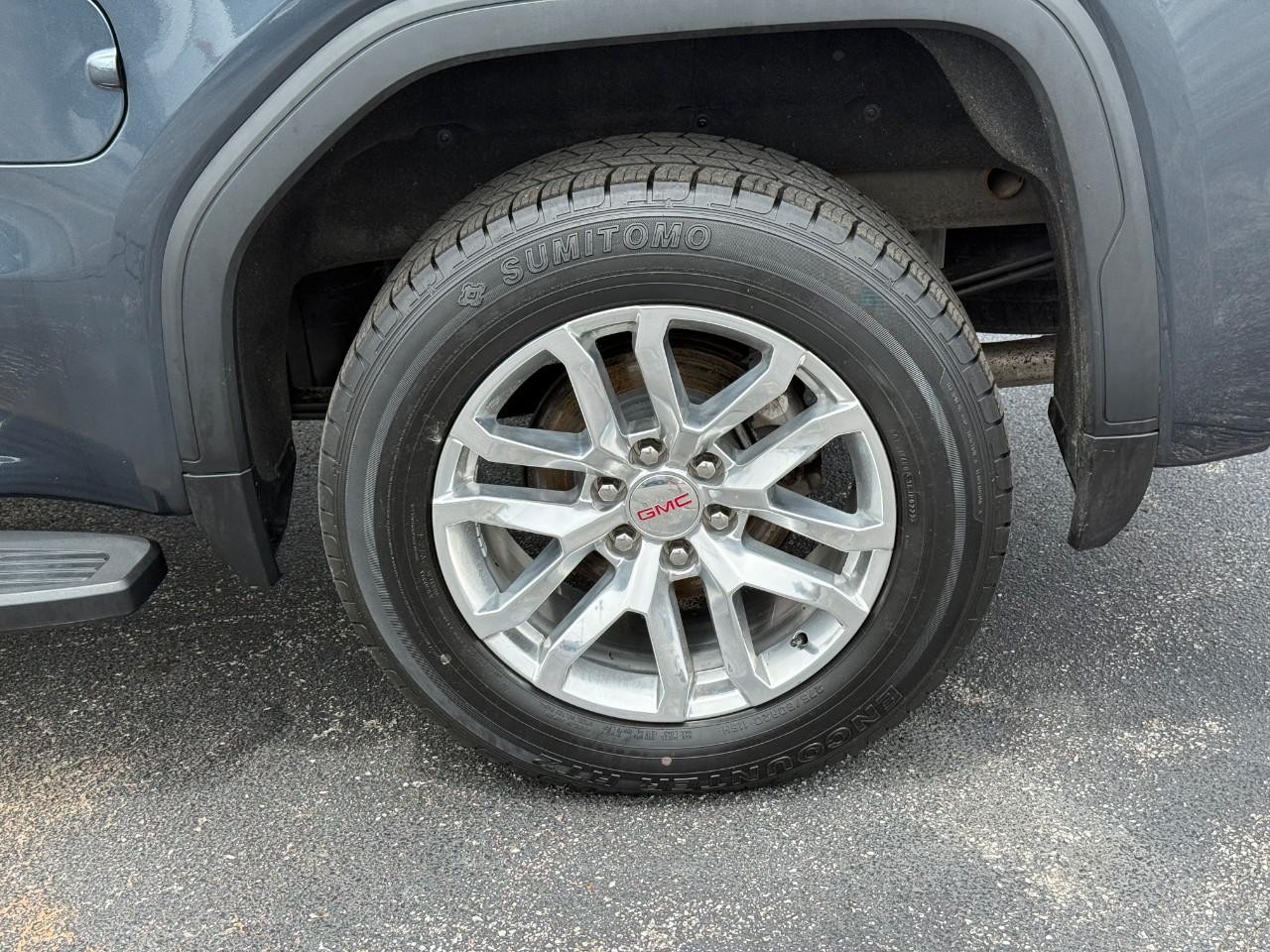 GMC Sierra 1500 Vehicle Full-screen Gallery Image 06
