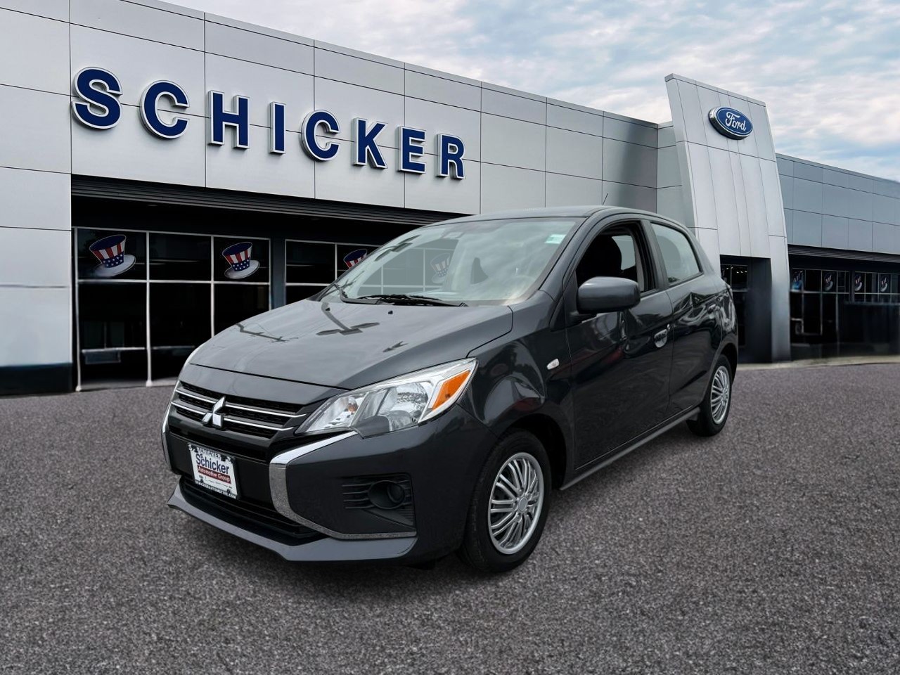 Mitsubishi Mirage Vehicle Full-screen Gallery Image 04