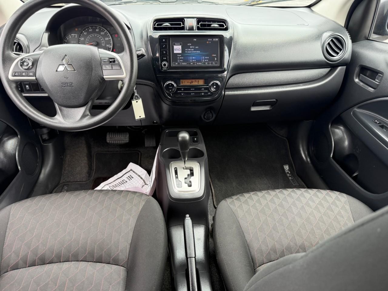 Mitsubishi Mirage Vehicle Full-screen Gallery Image 11