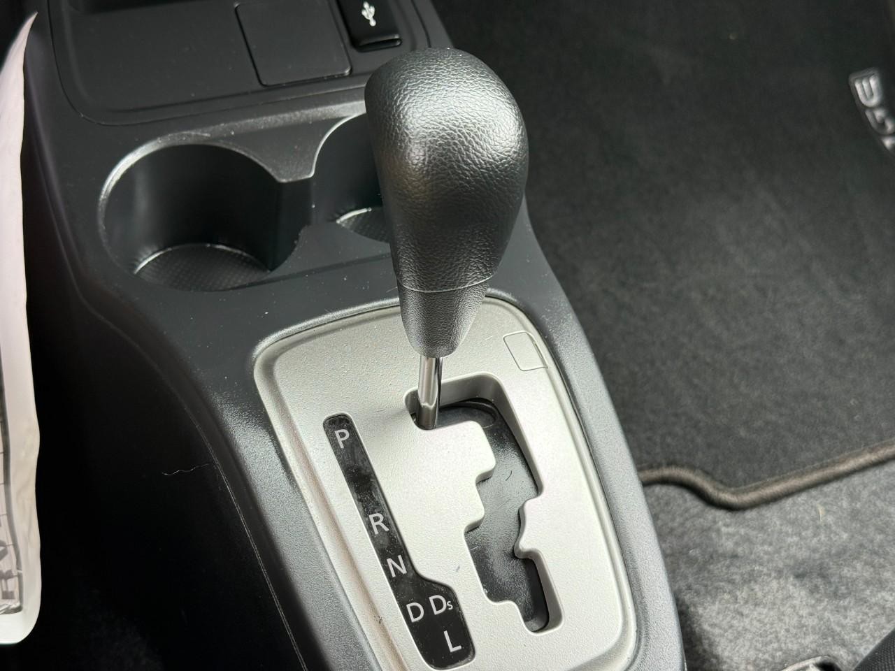 Mitsubishi Mirage Vehicle Full-screen Gallery Image 22