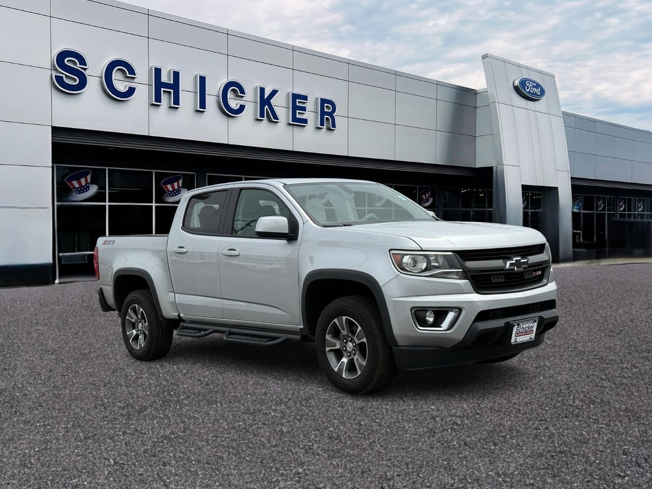 Chevrolet Colorado Vehicle Full-screen Gallery Image 01