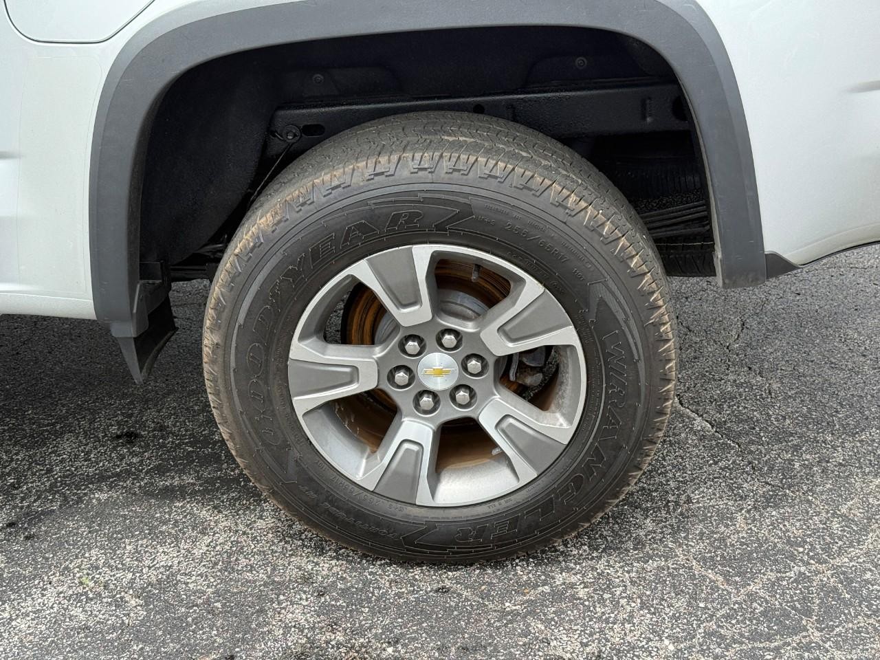 Chevrolet Colorado Vehicle Full-screen Gallery Image 06