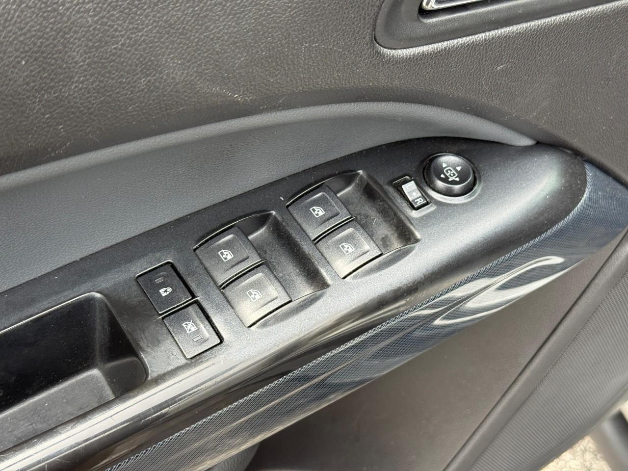 Chevrolet Colorado Vehicle Full-screen Gallery Image 17