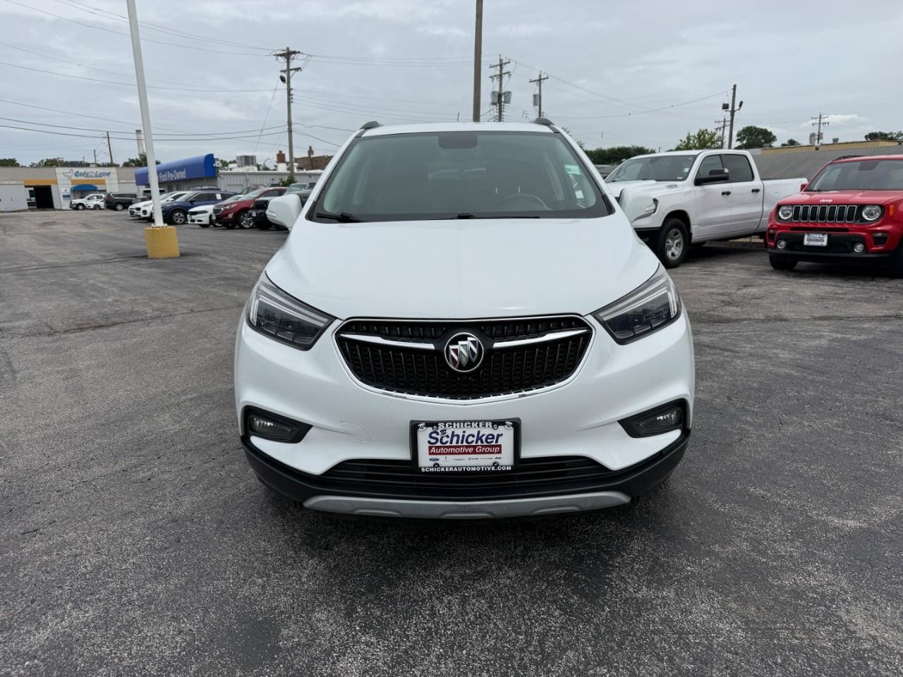 Buick Encore Vehicle Full-screen Gallery Image 10