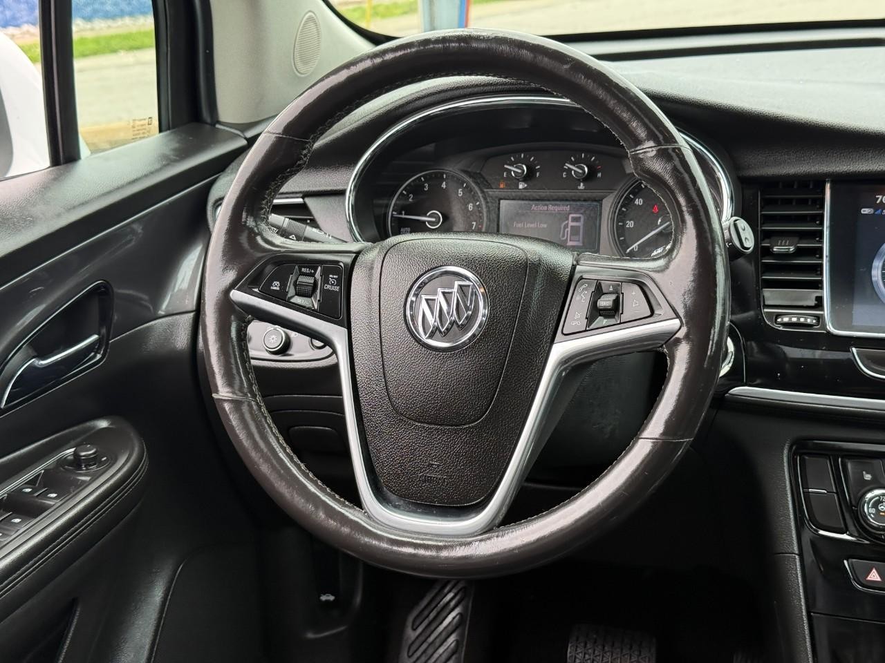 Buick Encore Vehicle Full-screen Gallery Image 13