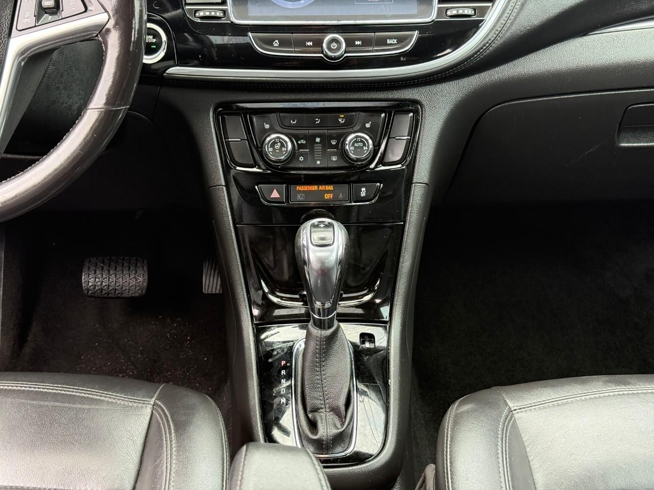 Buick Encore Vehicle Full-screen Gallery Image 15