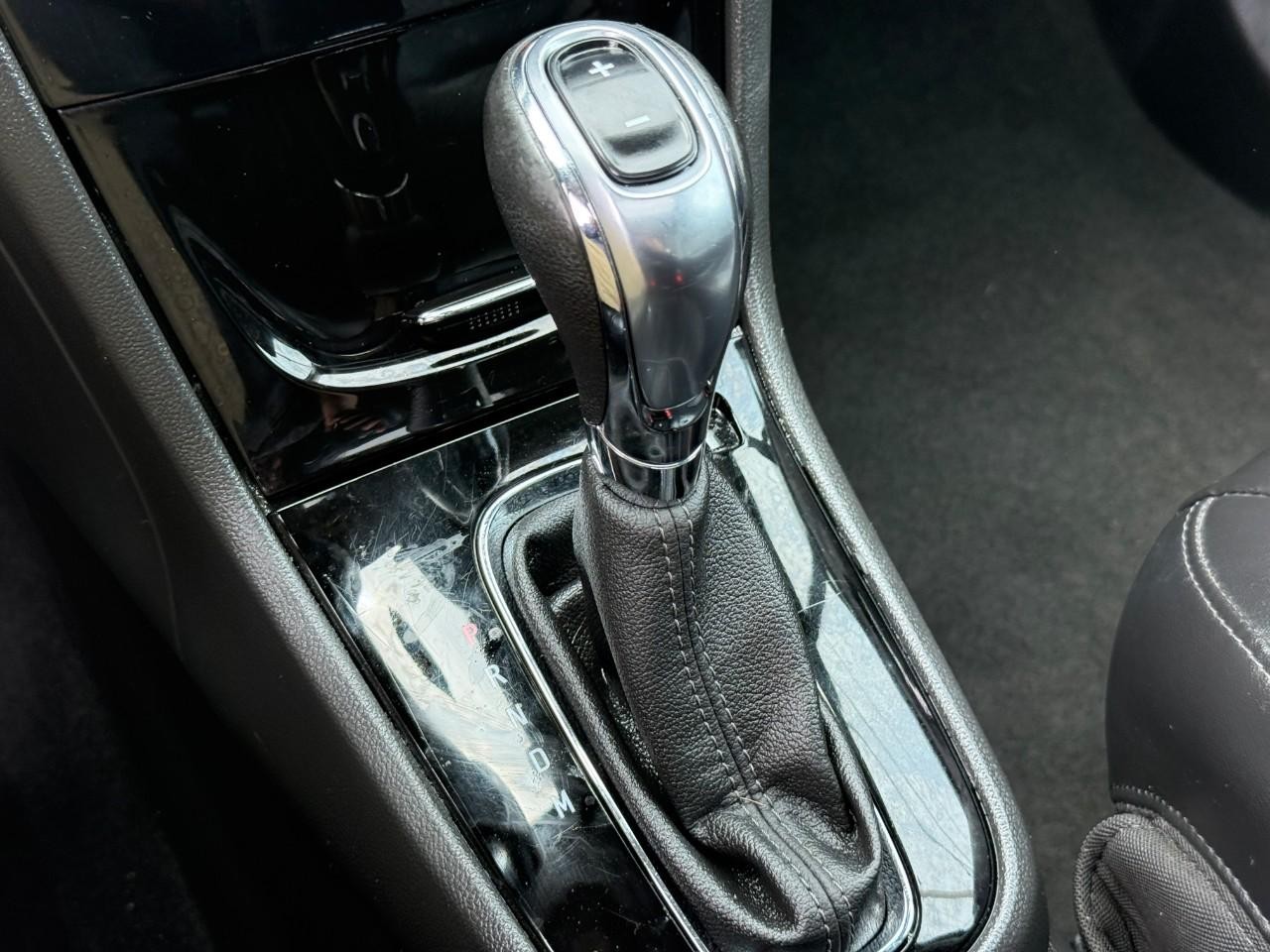 Buick Encore Vehicle Full-screen Gallery Image 22
