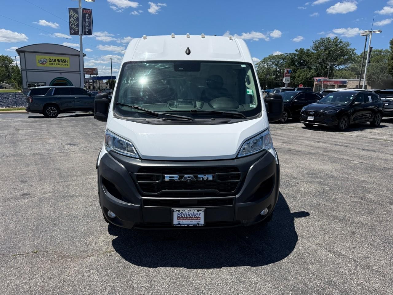 Ram ProMaster Cargo Van Vehicle Full-screen Gallery Image 08
