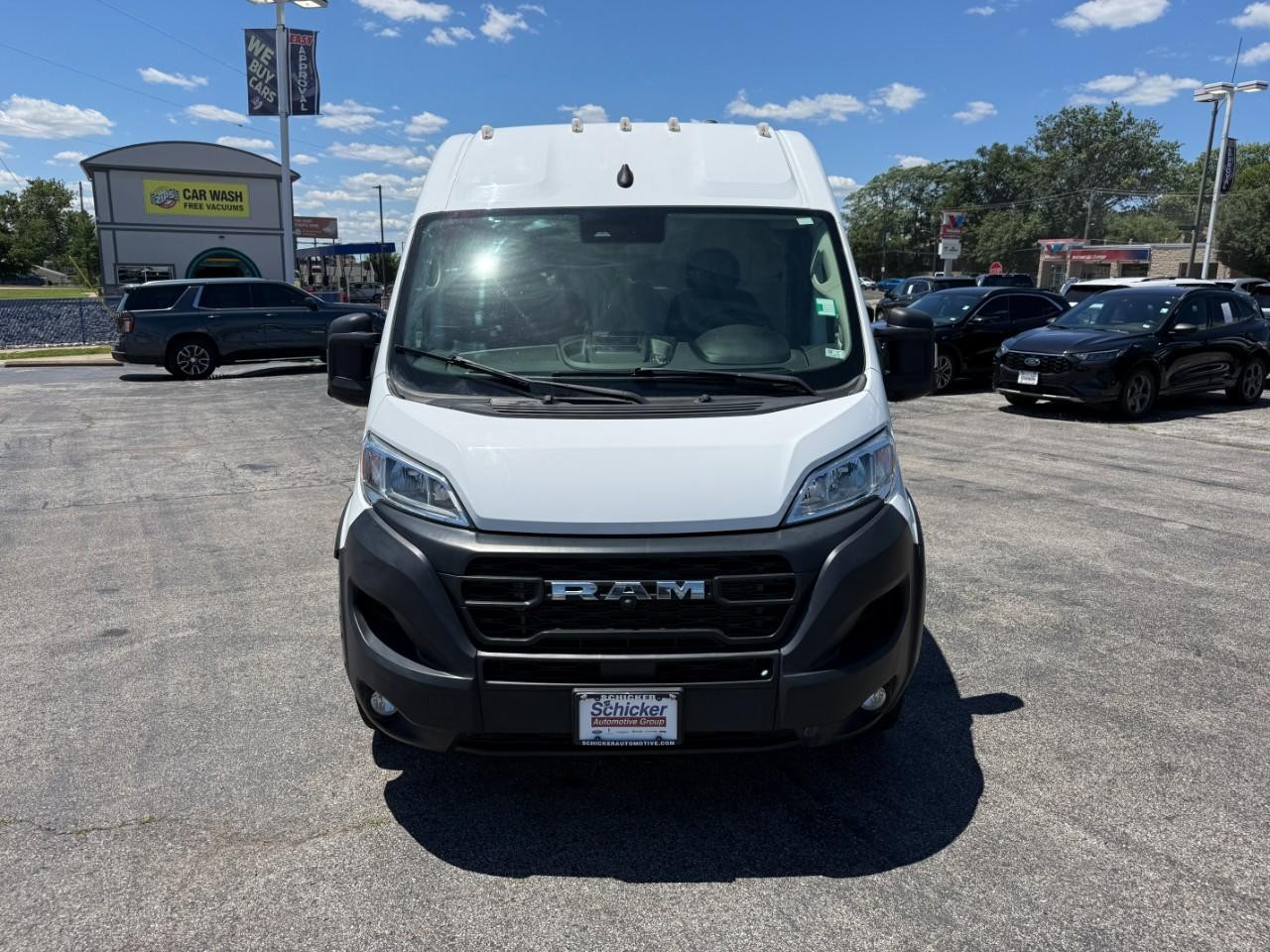 Ram ProMaster Cargo Van Vehicle Full-screen Gallery Image 11