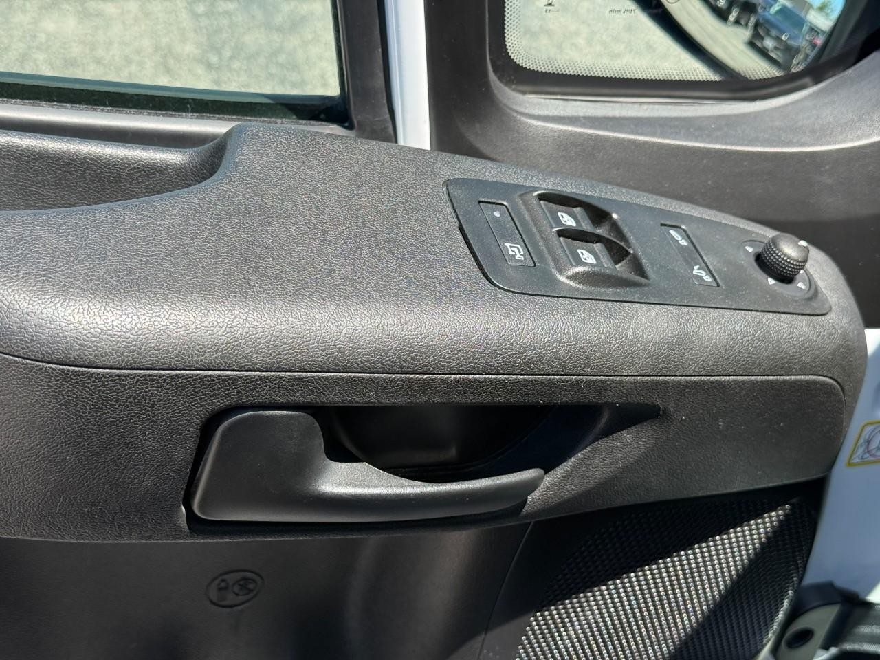 Ram ProMaster Cargo Van Vehicle Full-screen Gallery Image 12