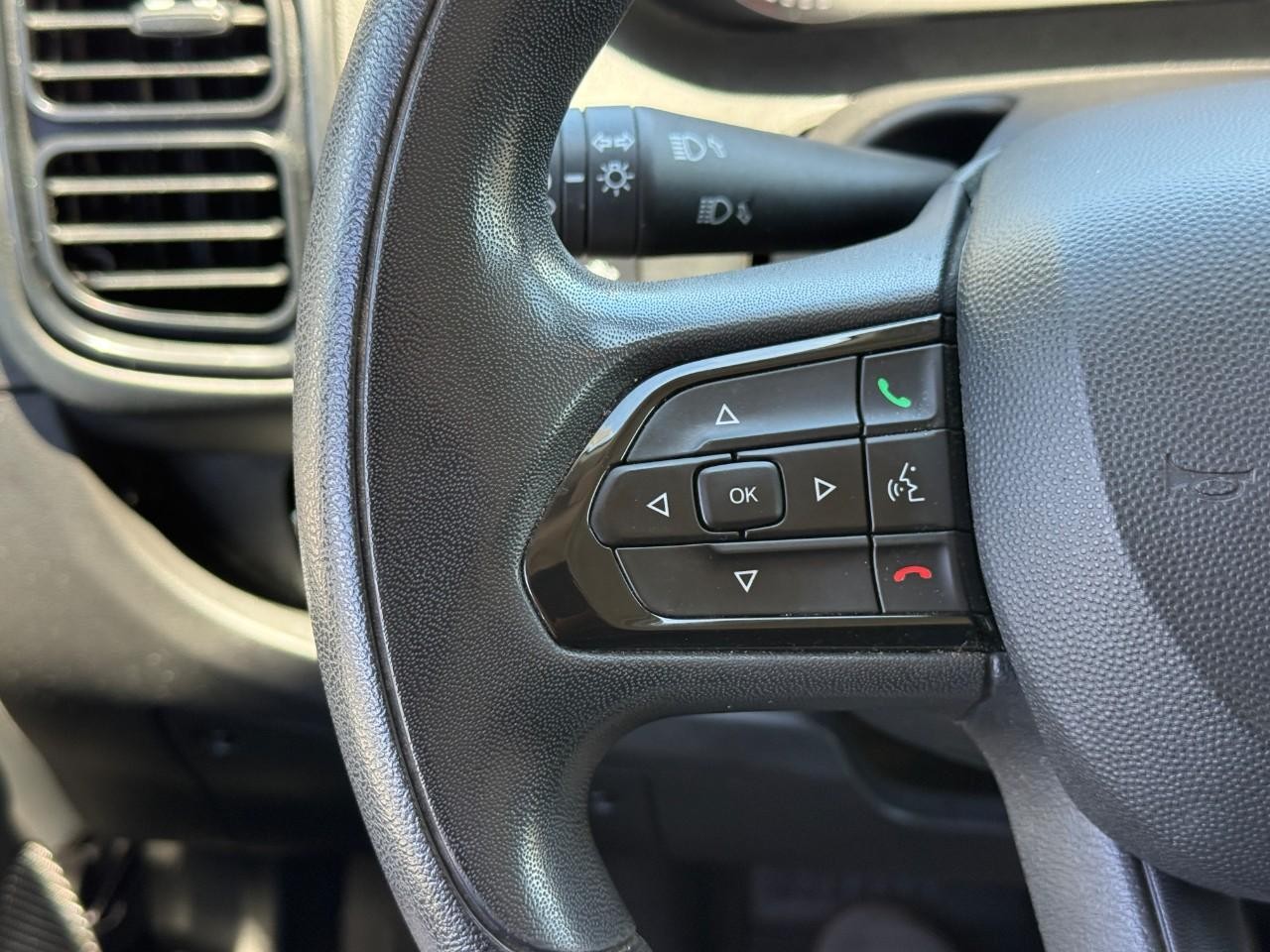 Ram ProMaster Cargo Van Vehicle Full-screen Gallery Image 14