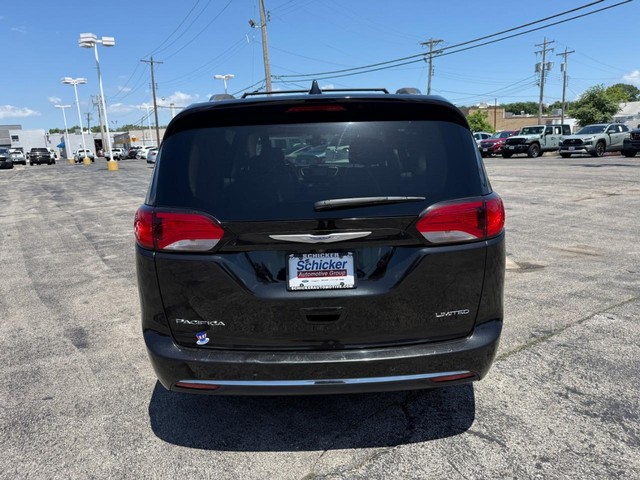 2020 Chrysler Pacifica Limited - Photo 8