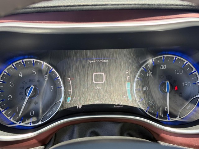 2020 Chrysler Pacifica Limited - Photo 22