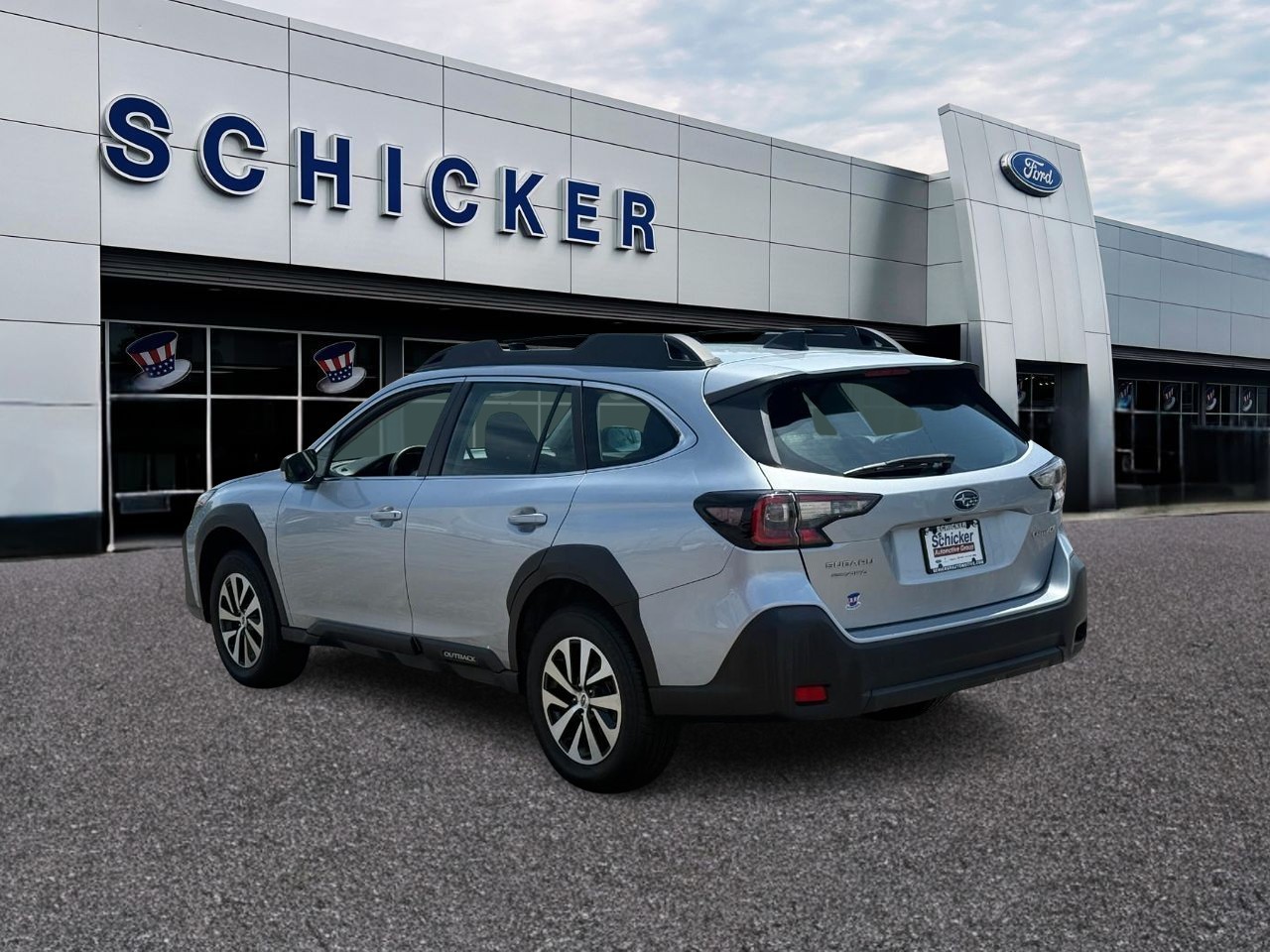 Subaru Outback Vehicle Full-screen Gallery Image 03