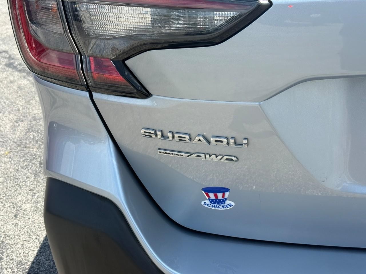 Subaru Outback Vehicle Full-screen Gallery Image 07