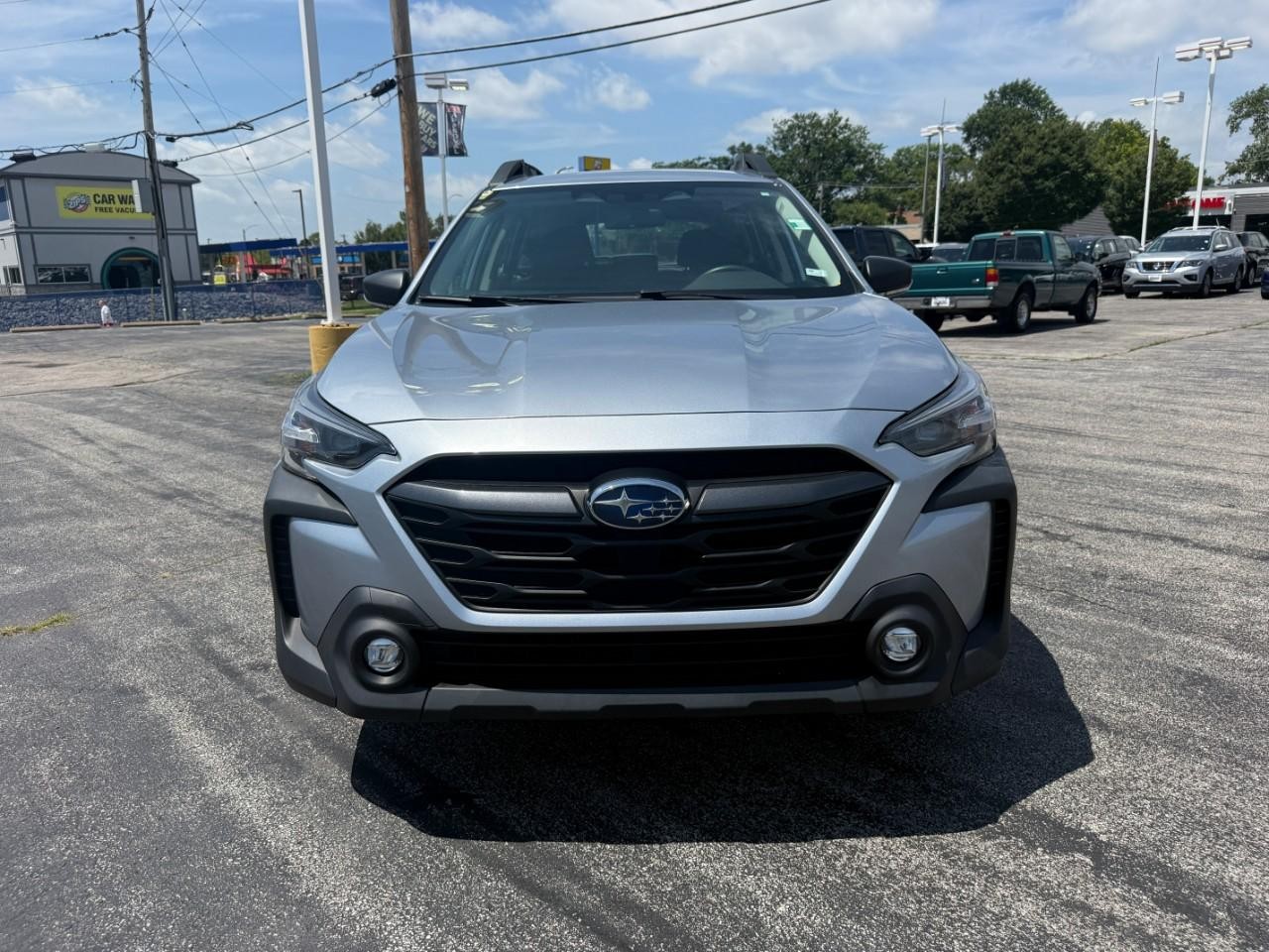 Subaru Outback Vehicle Full-screen Gallery Image 10