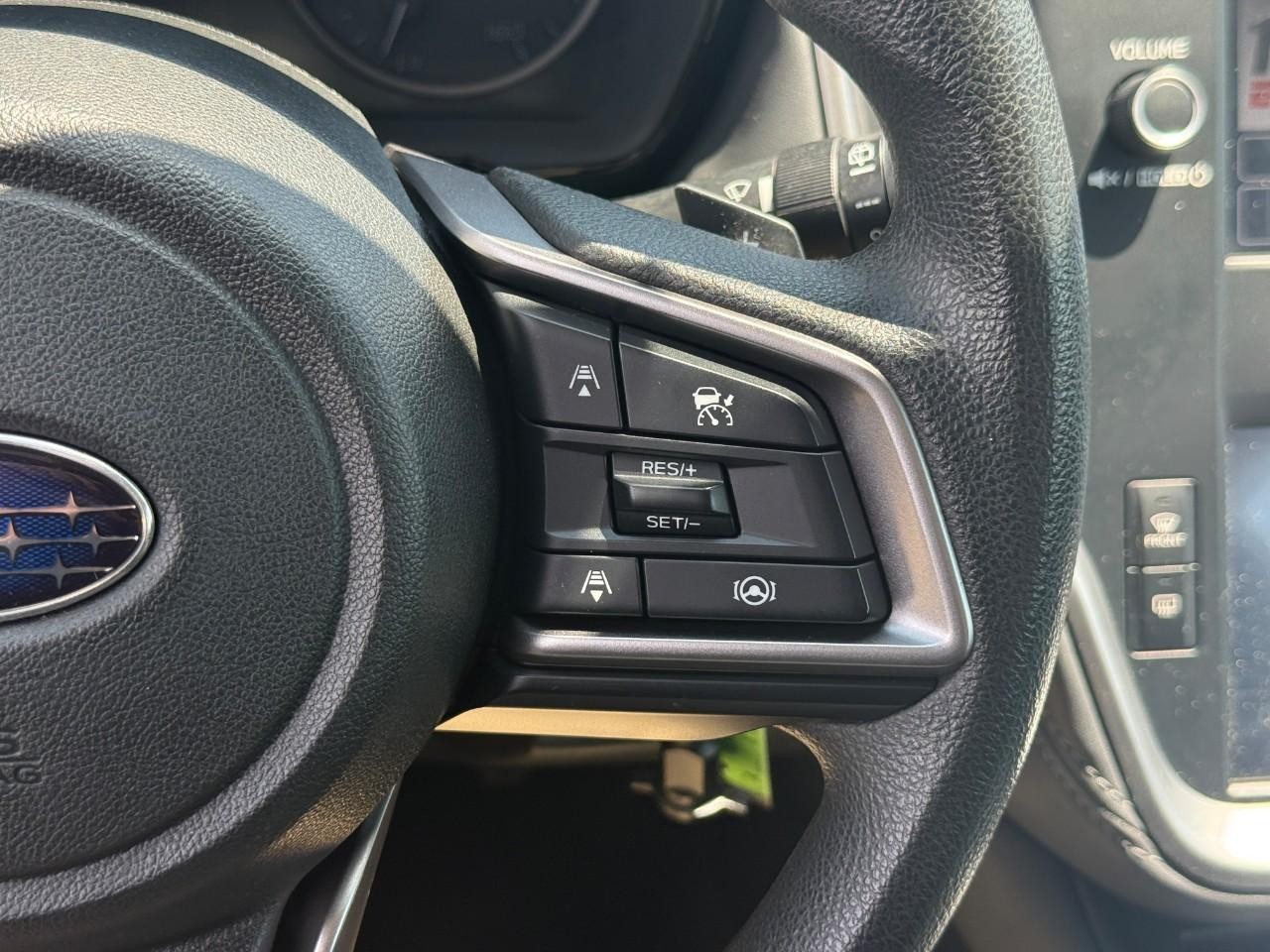 Subaru Outback Vehicle Full-screen Gallery Image 19