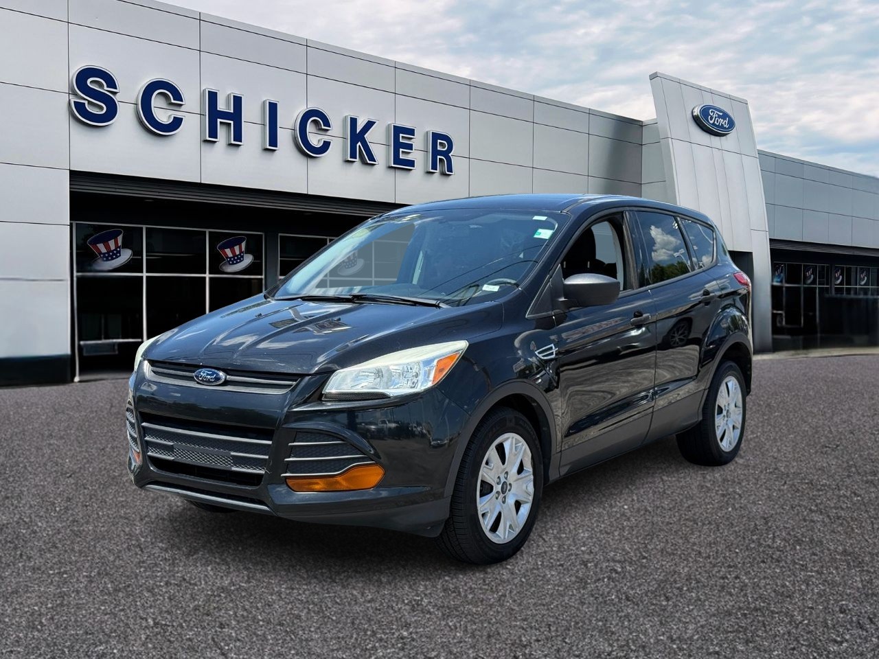 Ford Escape Vehicle Full-screen Gallery Image 08