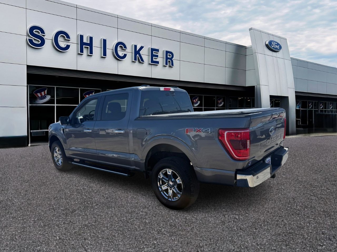 Ford F-150 Vehicle Full-screen Gallery Image 03