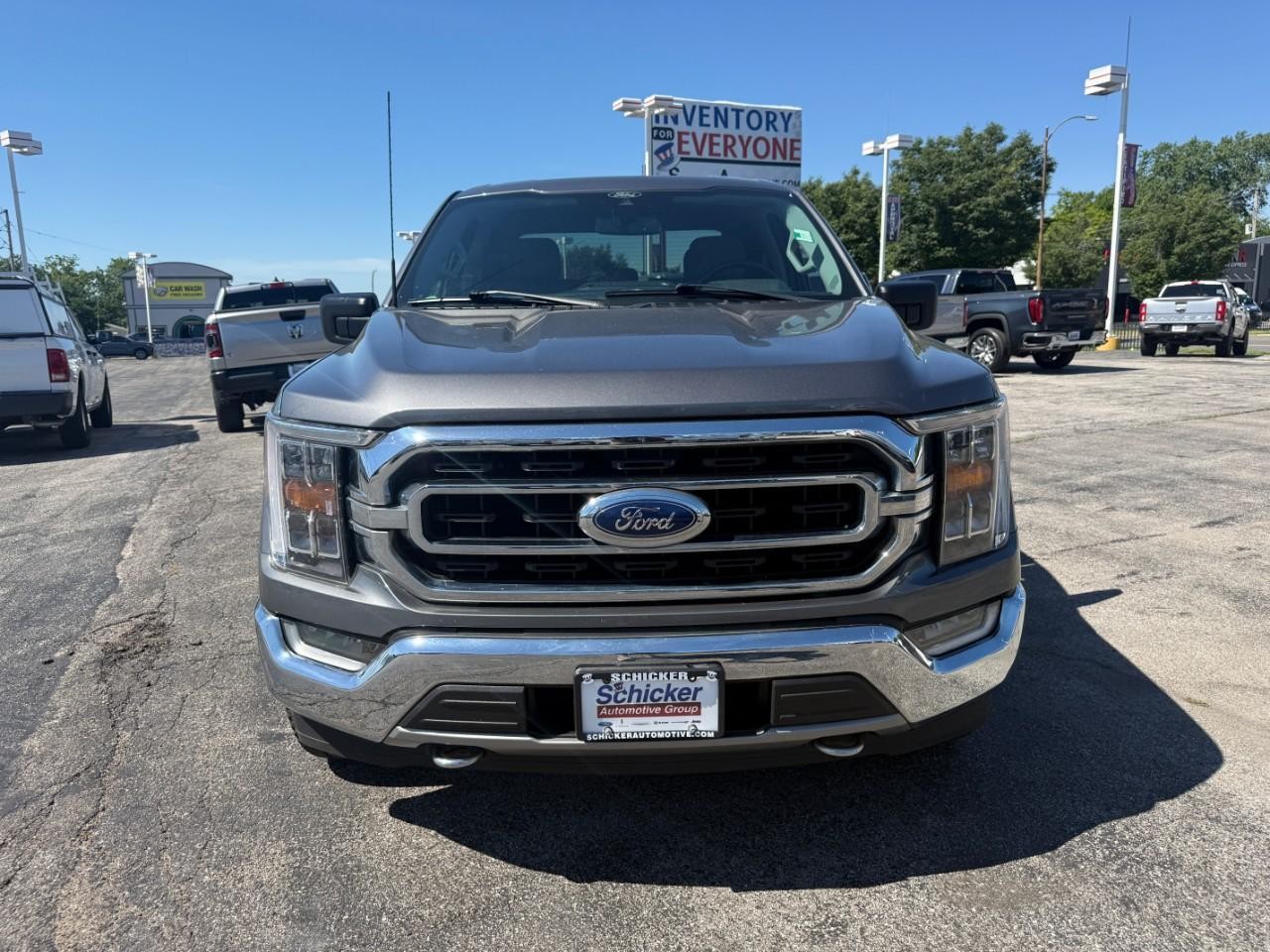 Ford F-150 Vehicle Full-screen Gallery Image 09