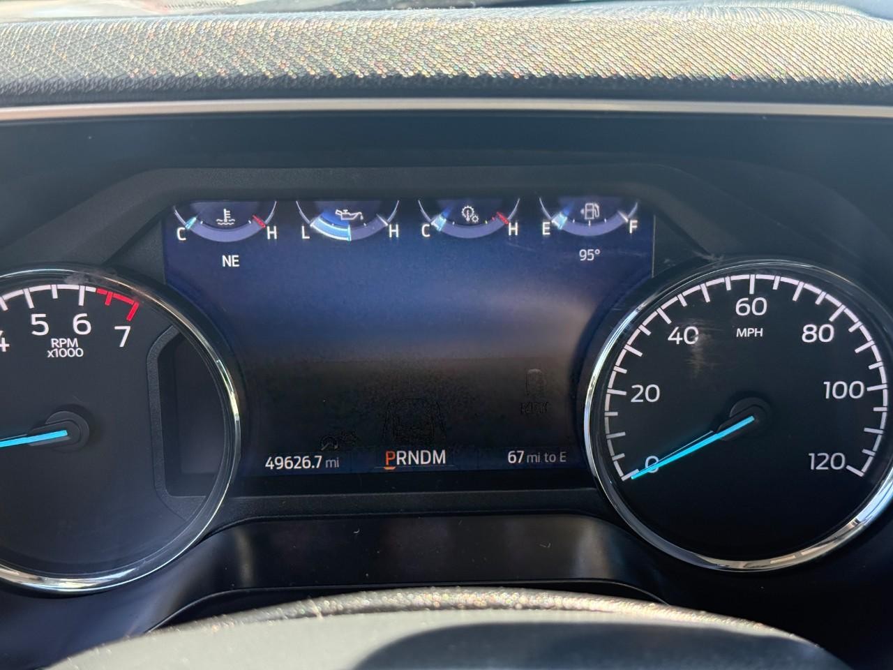 Ford F-150 Vehicle Full-screen Gallery Image 20