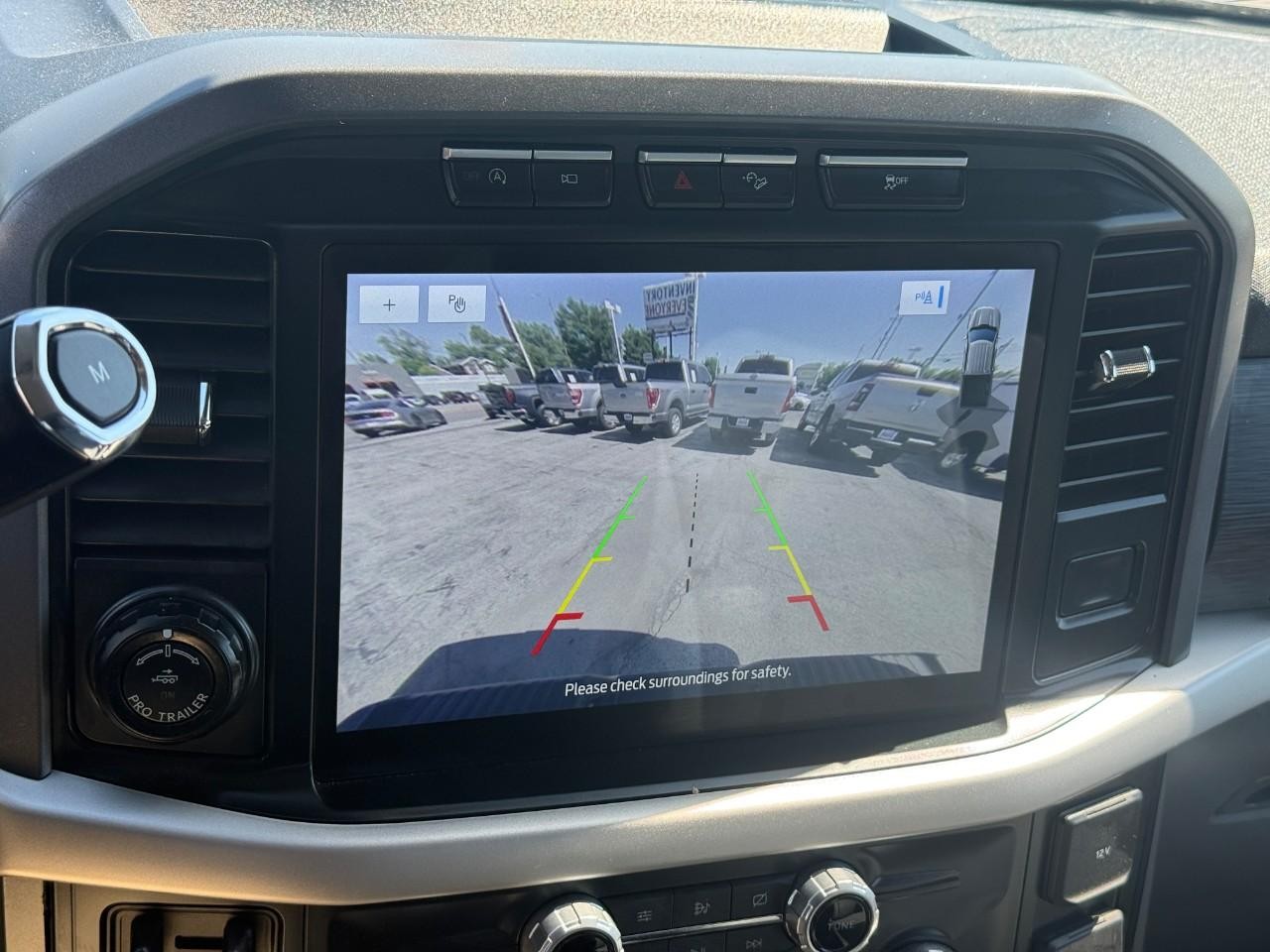 Ford F-150 Vehicle Full-screen Gallery Image 22
