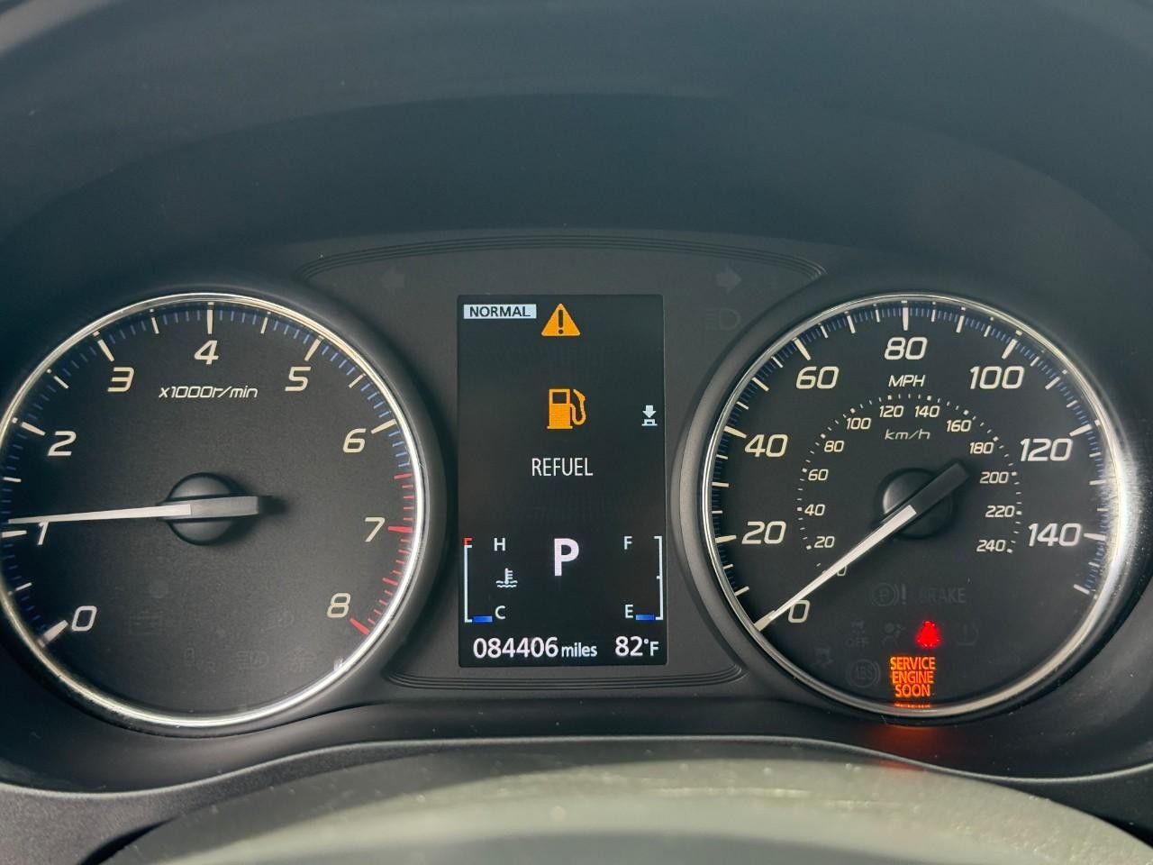 Mitsubishi Outlander Vehicle Full-screen Gallery Image 20