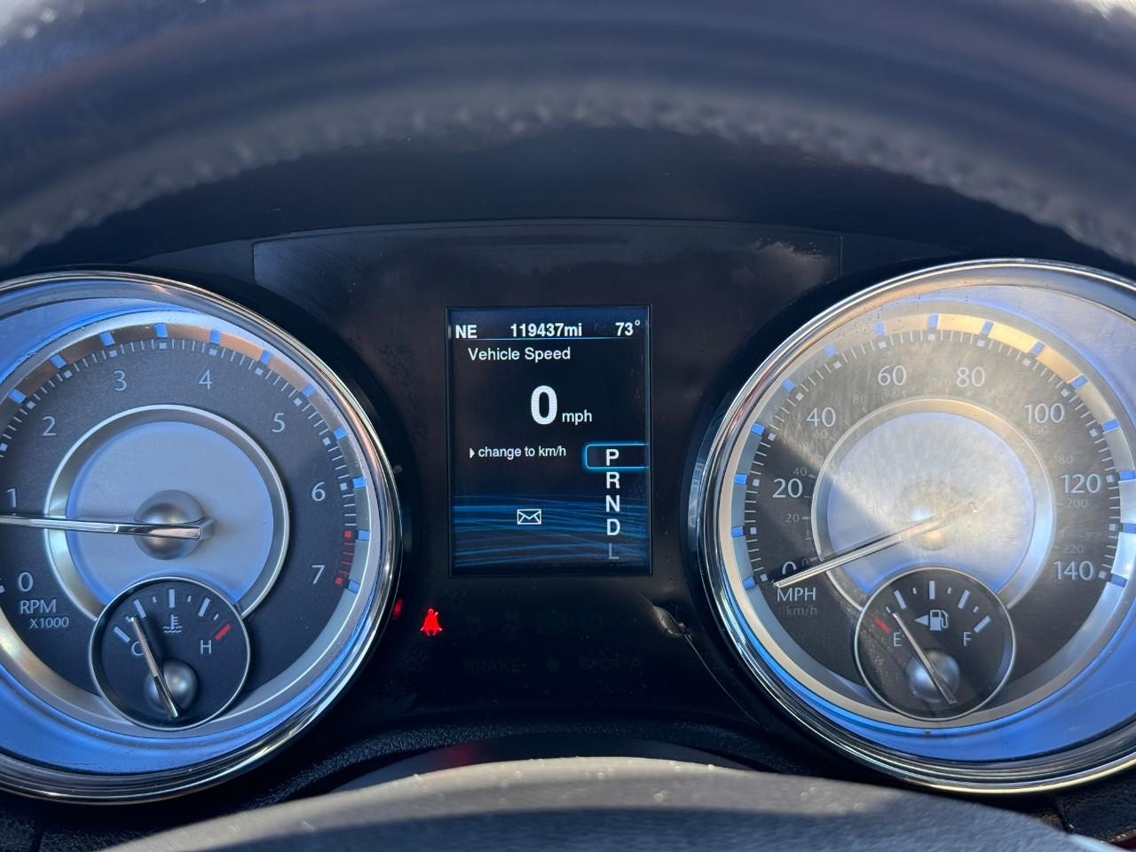 Chrysler 300 Vehicle Full-screen Gallery Image 20