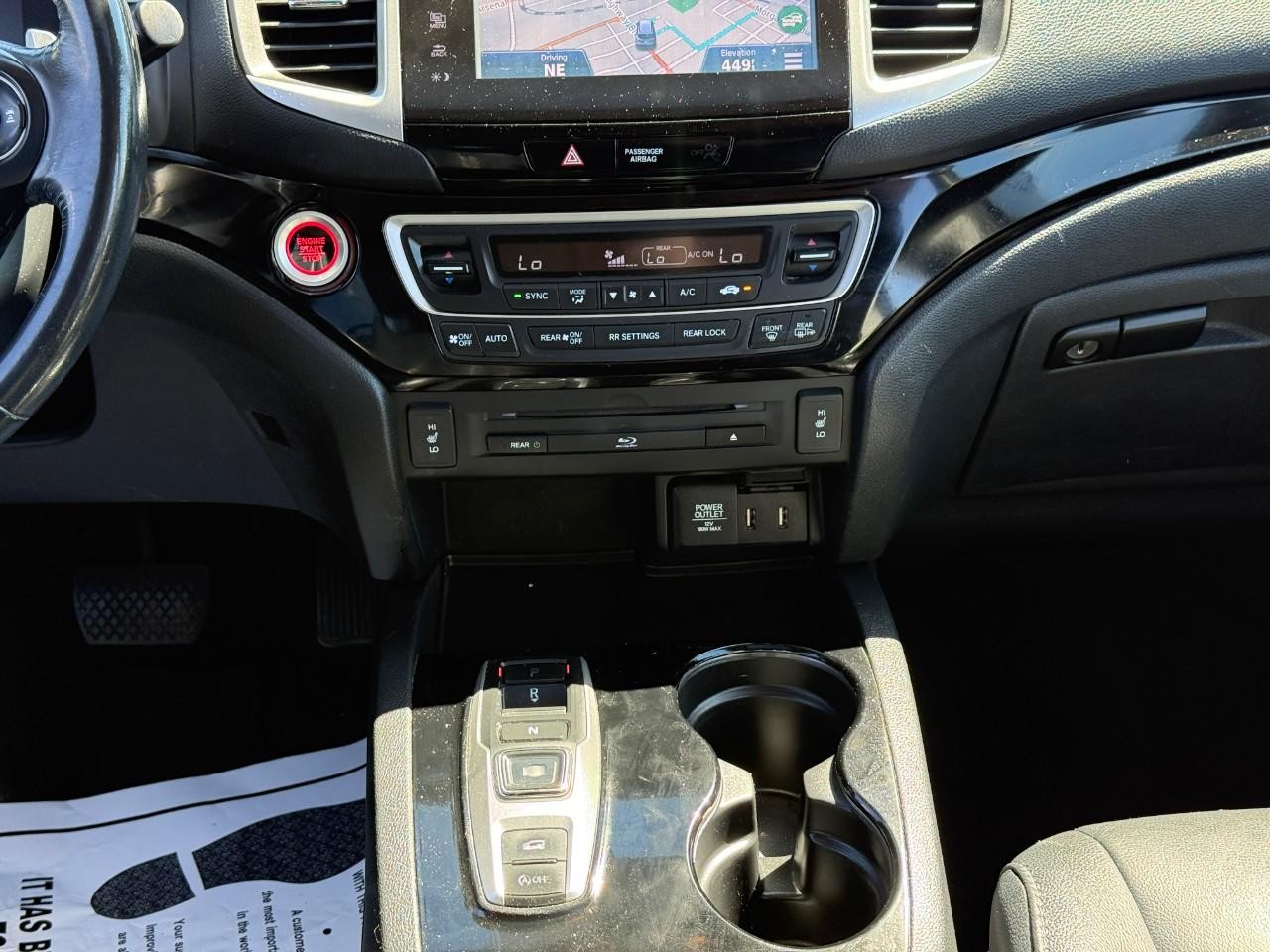 Honda Pilot Vehicle Full-screen Gallery Image 16
