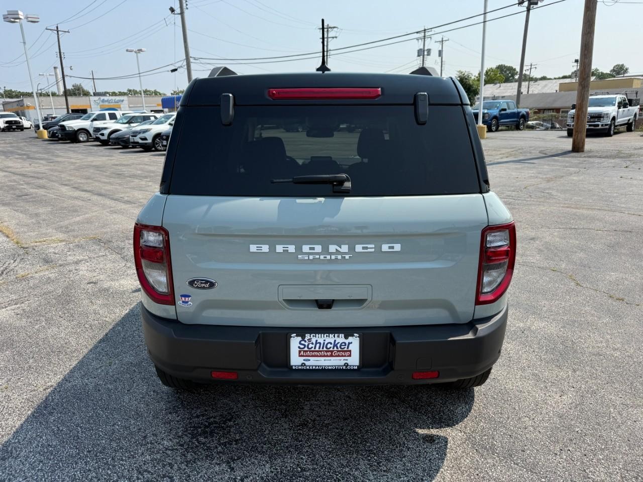 Ford Bronco Sport Vehicle Full-screen Gallery Image 07