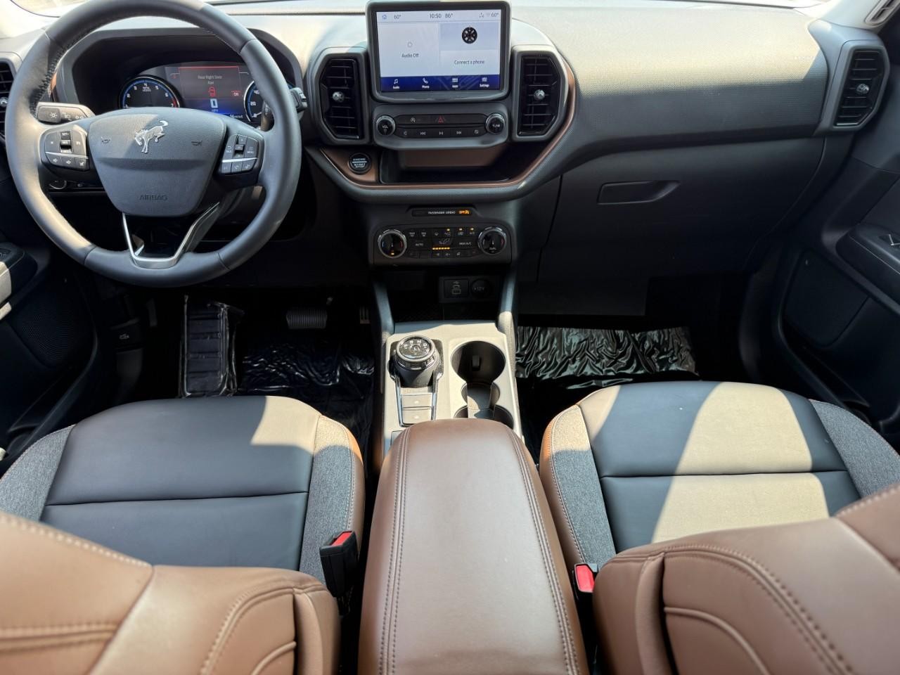 Ford Bronco Sport Vehicle Full-screen Gallery Image 10
