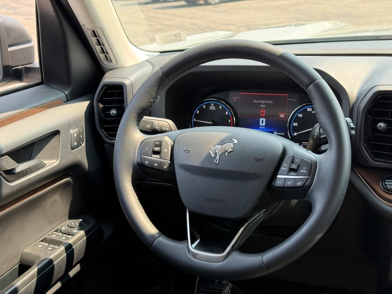 Ford Bronco Sport Vehicle Full-screen Gallery Image 11