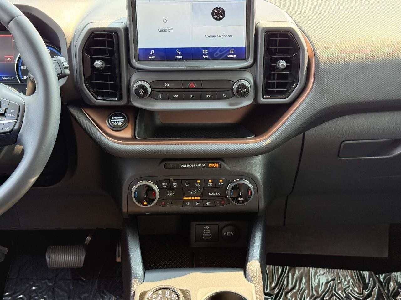 Ford Bronco Sport Vehicle Full-screen Gallery Image 13