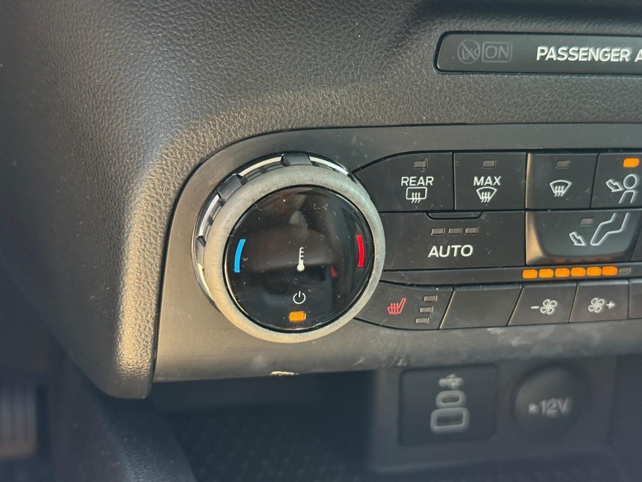 Ford Bronco Sport Vehicle Full-screen Gallery Image 22