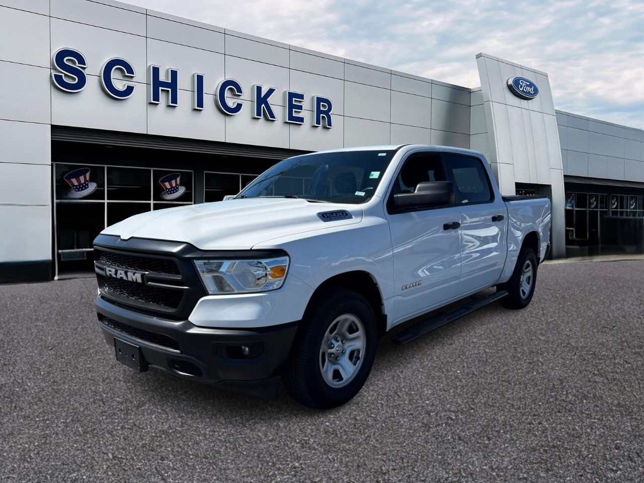 Ram 1500 Vehicle Full-screen Gallery Image 04