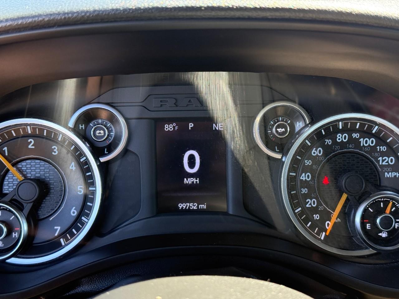 Ram 1500 Vehicle Full-screen Gallery Image 19