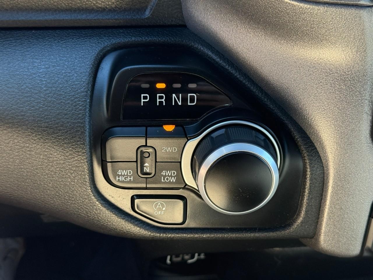 Ram 1500 Vehicle Full-screen Gallery Image 20