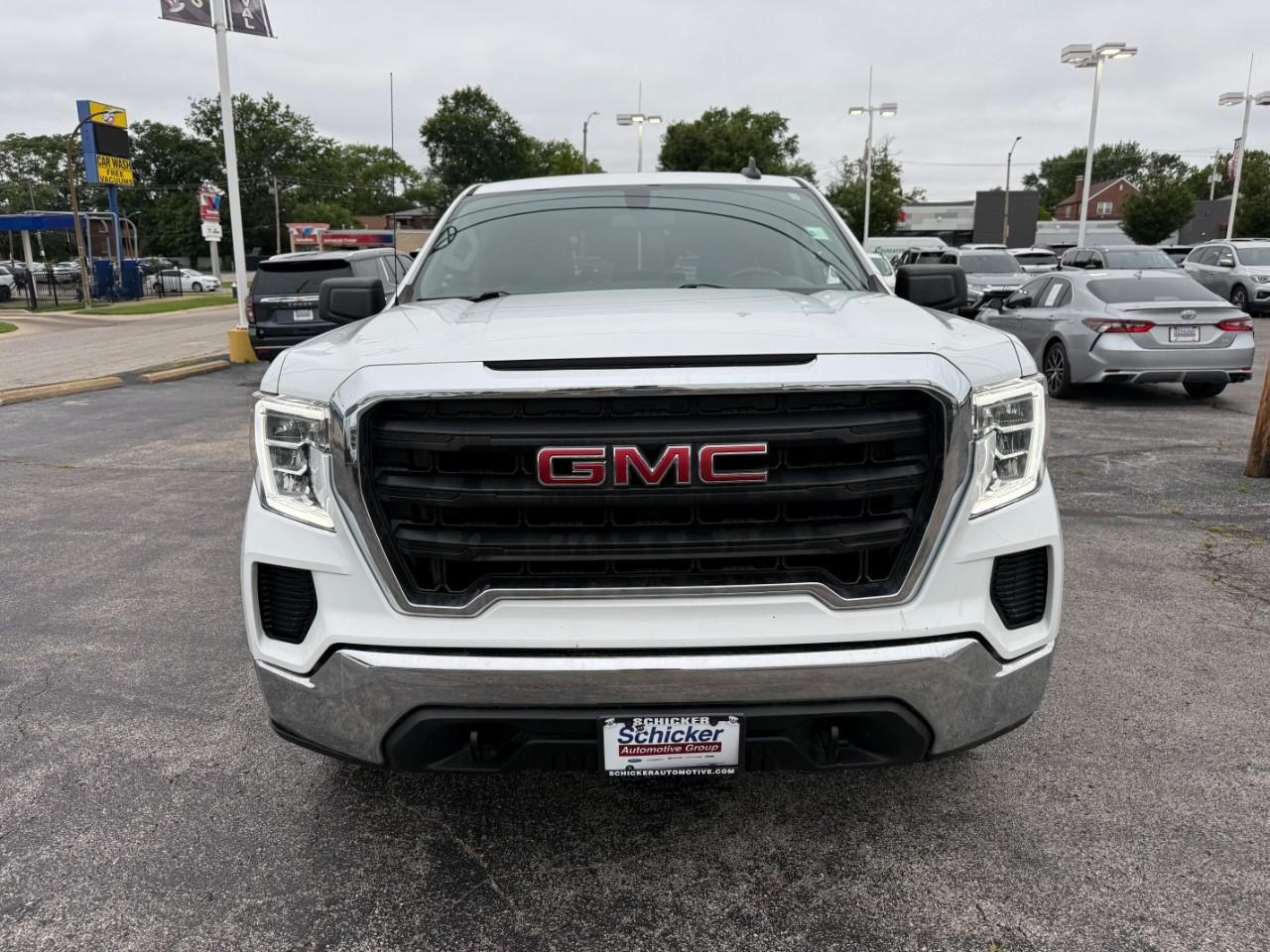 GMC Sierra 1500 Vehicle Full-screen Gallery Image 09