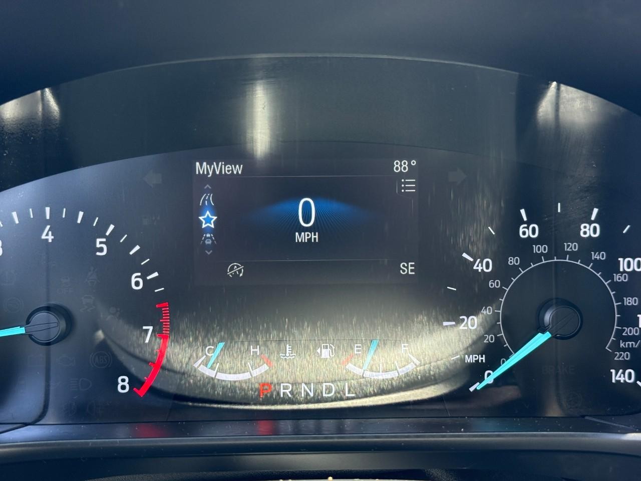 Ford Escape Vehicle Full-screen Gallery Image 22