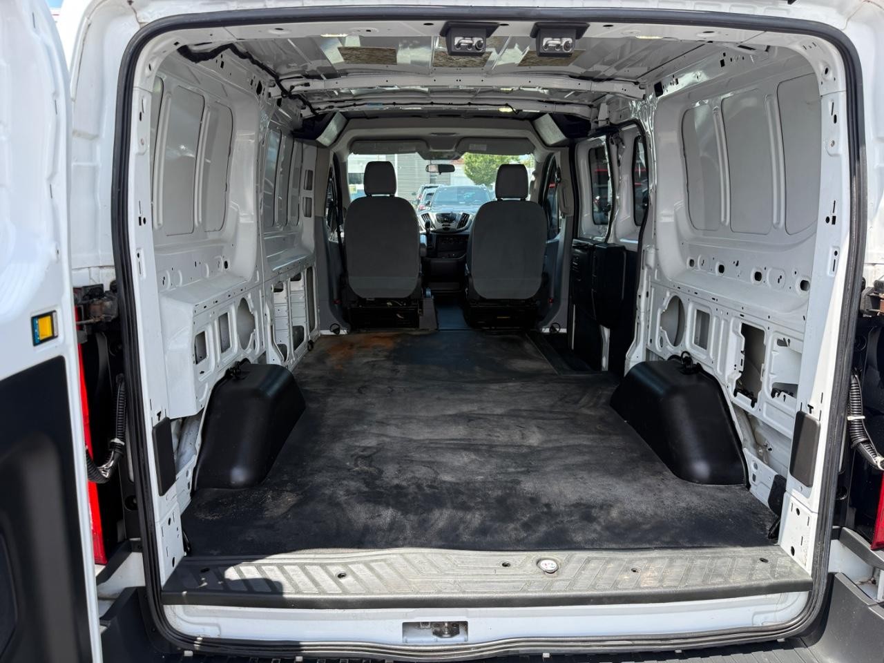 Ford Transit Cargo Van Vehicle Full-screen Gallery Image 04