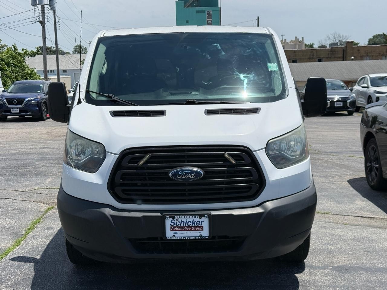 Ford Transit Cargo Van Vehicle Full-screen Gallery Image 09