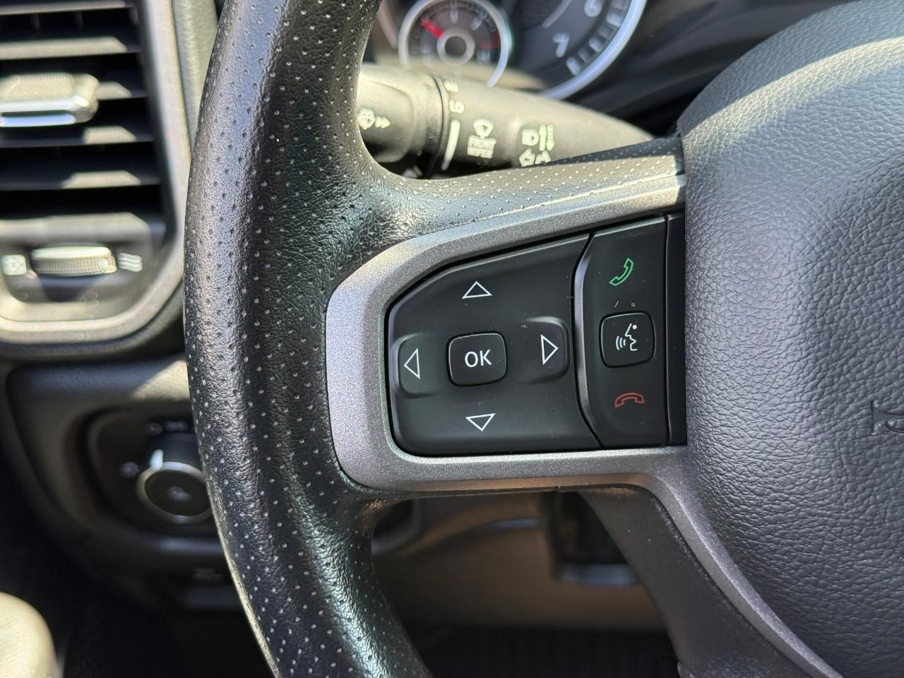 Ram 1500 Vehicle Full-screen Gallery Image 19