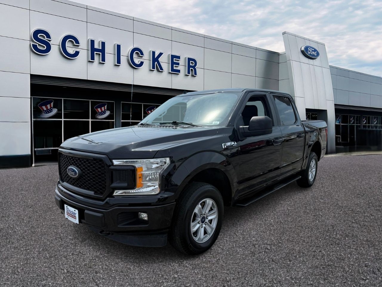 Ford F-150 Vehicle Full-screen Gallery Image 04