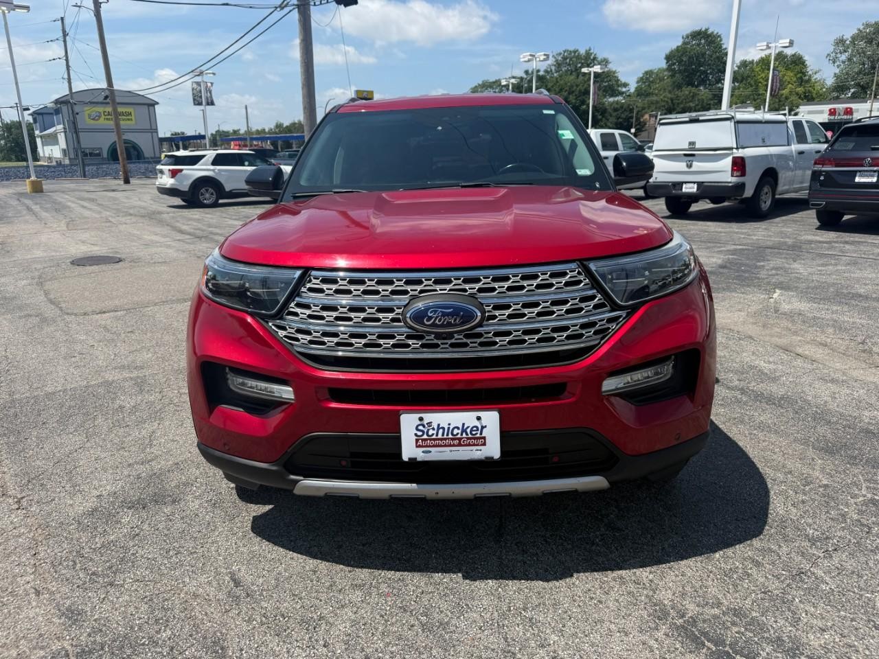 Ford Explorer Vehicle Full-screen Gallery Image 10
