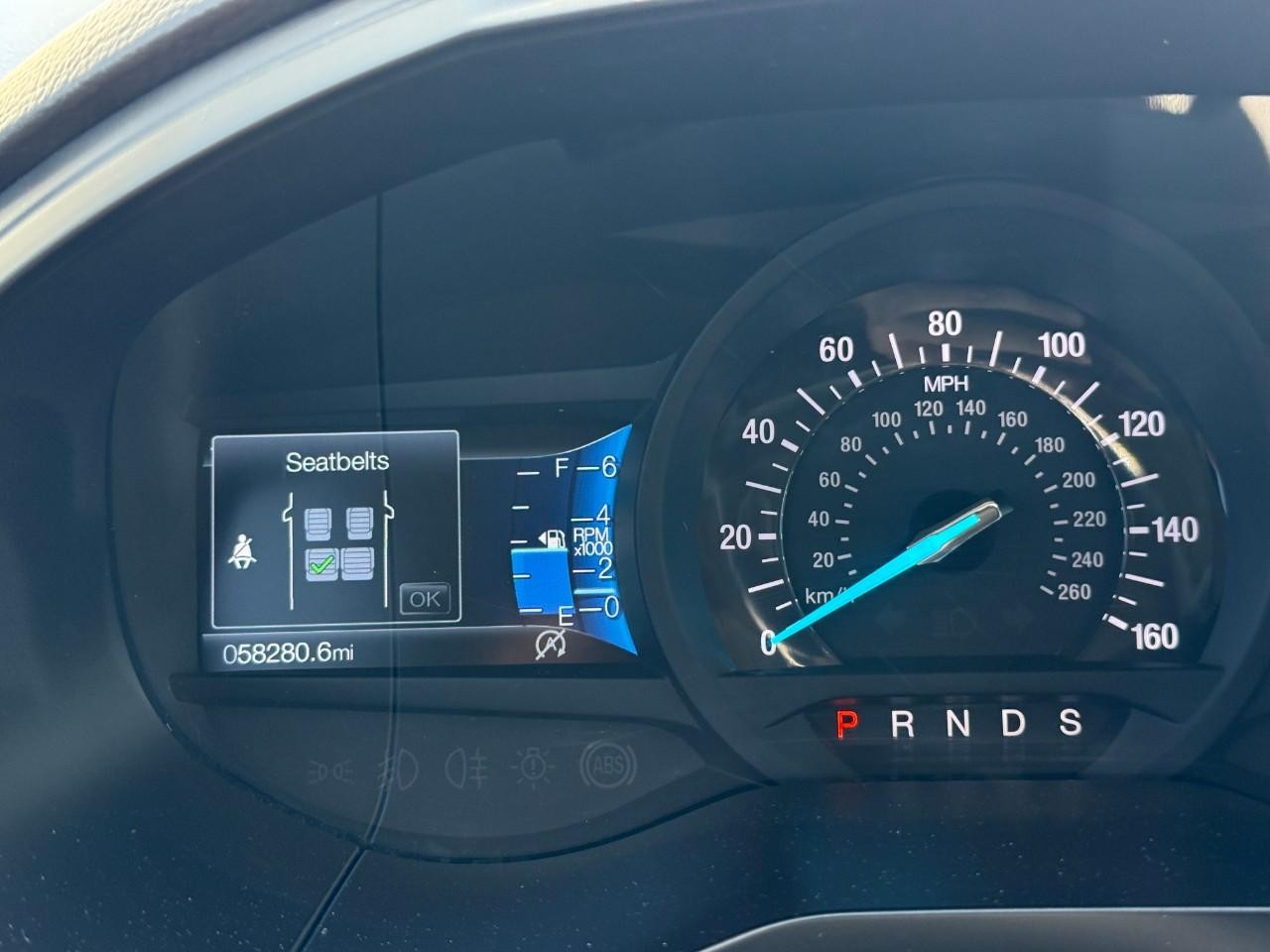 Ford Edge Vehicle Full-screen Gallery Image 24