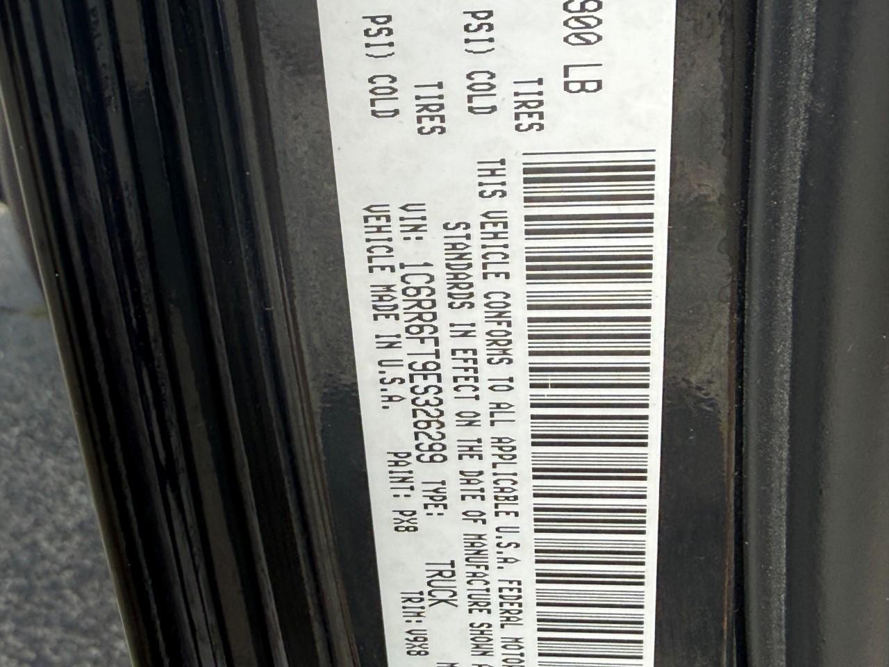 Ram 1500 Vehicle Full-screen Gallery Image 16