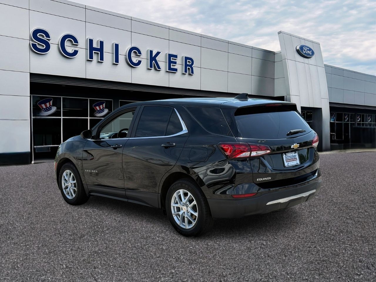Chevrolet Equinox Vehicle Full-screen Gallery Image 03