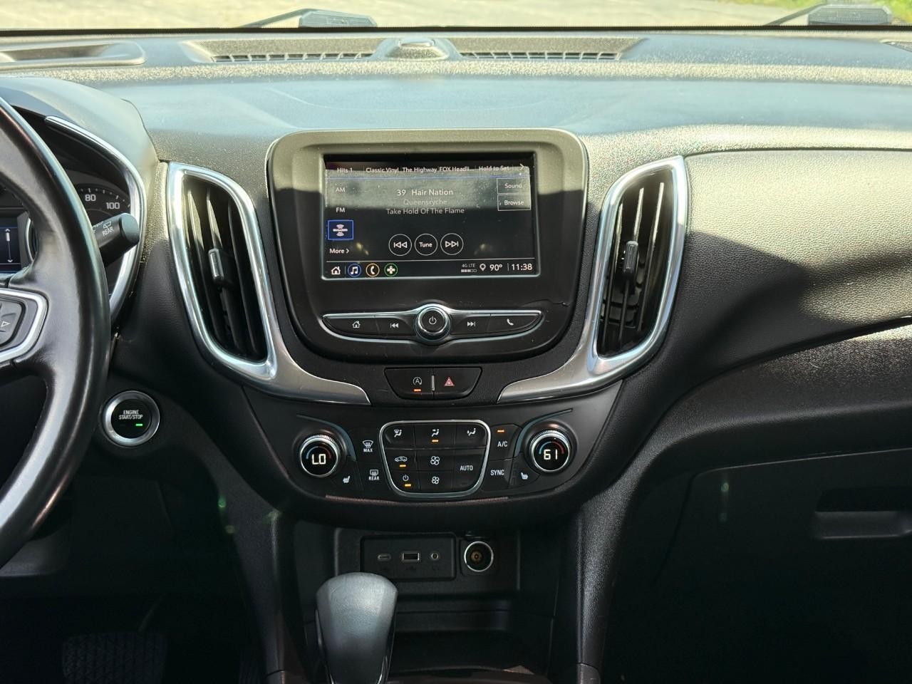 Chevrolet Equinox Vehicle Full-screen Gallery Image 13